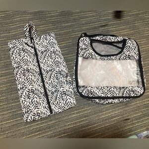 Black and White Leaf Print Garment Bag Set